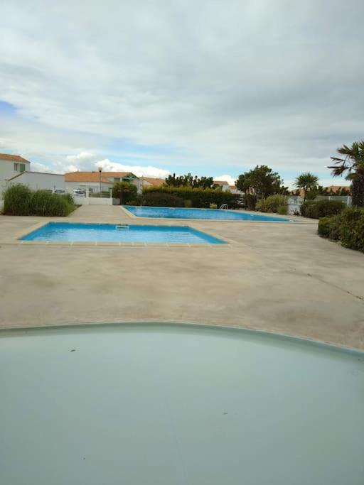 Maison De Vacances En Bord De Mer, Avec Piscine La Faute-sur-Mer Kültér fotó