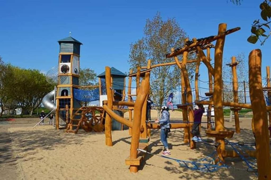 Maison De Vacances En Bord De Mer, Avec Piscine La Faute-sur-Mer Kültér fotó